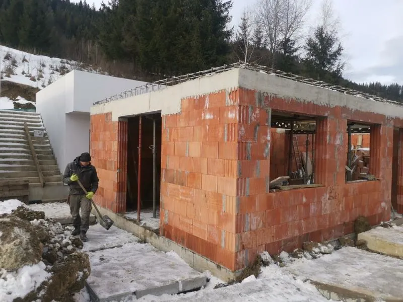 Garáž Oravská Lesná — foto 2