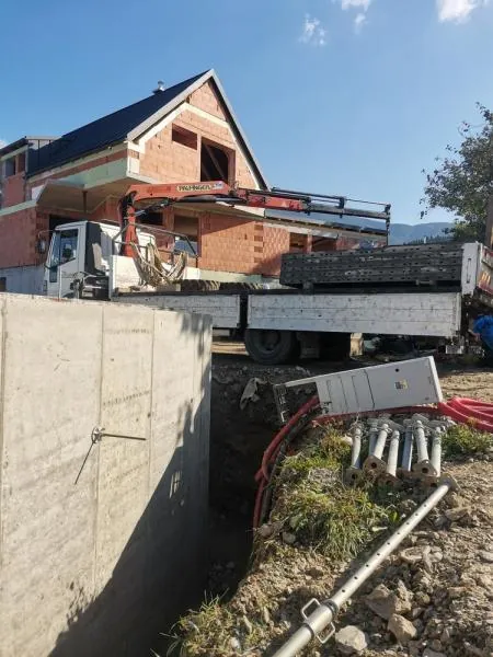 Oporný múr garáž Vyšný Kubín — foto 3