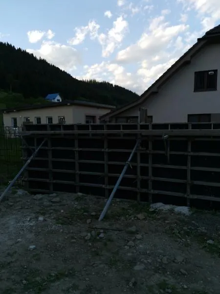 Oporný múr Lomna — foto 4