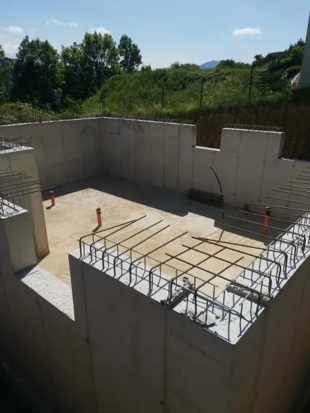 Monolitná pivnica — KAPOSTAV