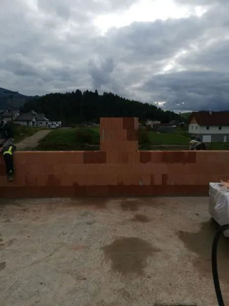 Rodinný dom Zuberec murovanie a stropná doska