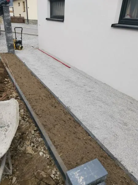 Úprava dvora Vavrečka — foto 3